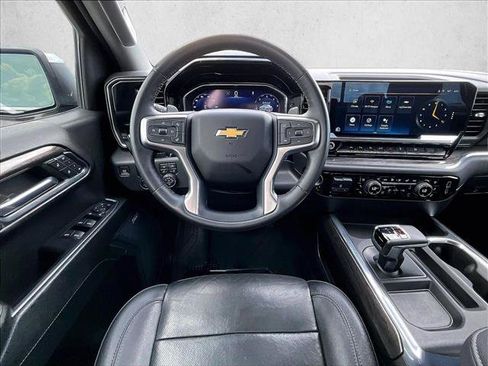 Used 2023 Chevrolet Silverado 1500 LTZ w/ Technology Package RWD image 7