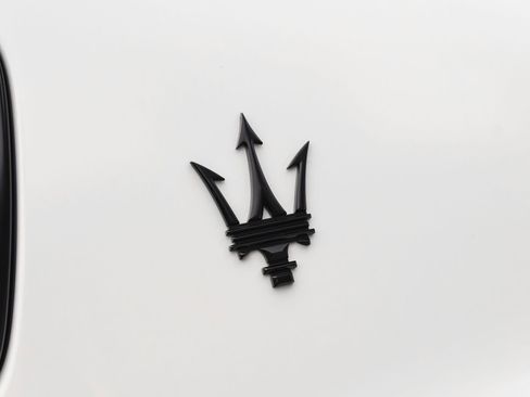 New 2024 Maserati Ghibli Modena image 32