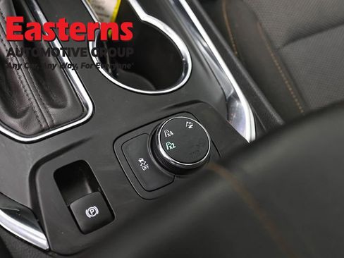 Used 2020 Chevrolet Traverse LT AWD/4WD image 21