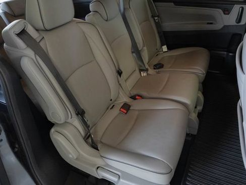 Used 2024 Honda Odyssey Elite image 16