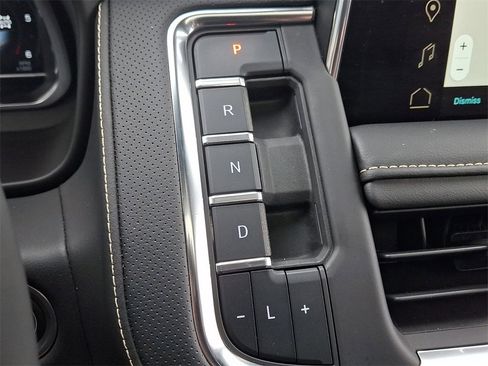 Certified 2023 GMC Yukon XL SLT image 15