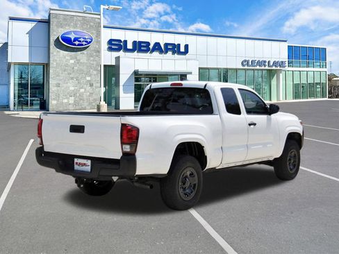 Used 2022 Toyota Tacoma SR RWD image 6