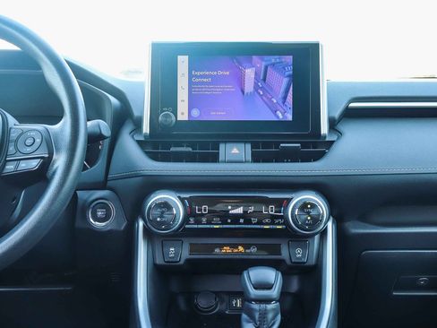 Used 2024 Toyota RAV4 XLE FWD image 13