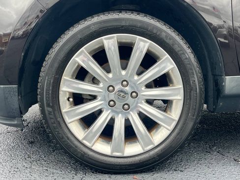 Used 2013 Lincoln MKX FWD image 9