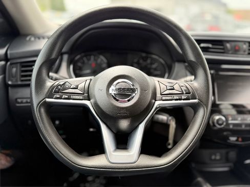 Used 2020 Nissan Rogue S AWD/4WD image 26