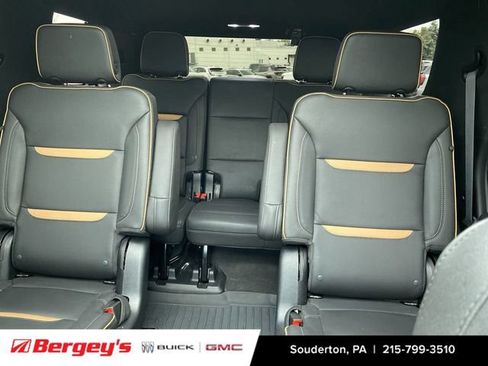 Certified 2023 GMC Yukon AT4 w/ AT4 Premium Plus Package AWD/4WD image 25