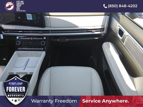 Used 2024 Hyundai Santa Fe Calligraphy FWD image 15