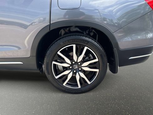 Used 2020 Honda Pilot Elite image 11