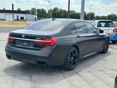 Used 2018 BMW 750i RWD image 6