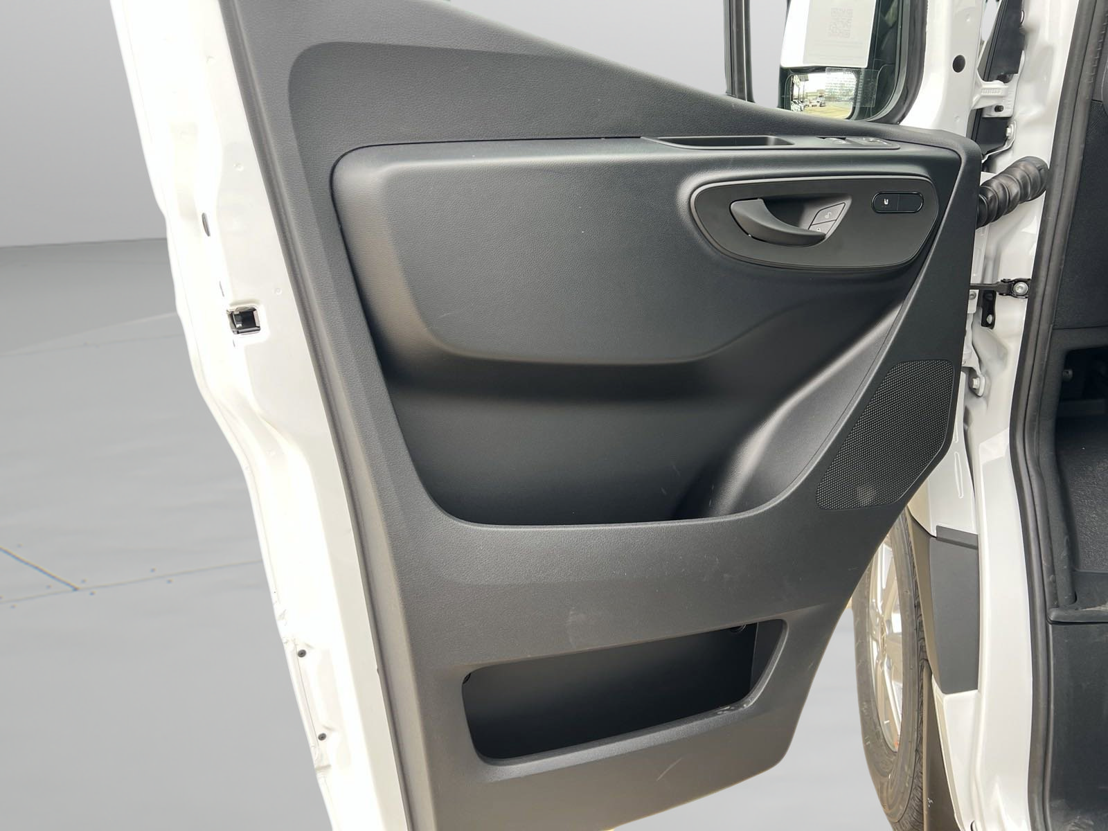 Certified 2024 Mercedes-Benz Sprinter 2500 image 21