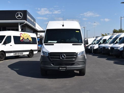 New 2025 Mercedes-Benz Sprinter 2500 image 2