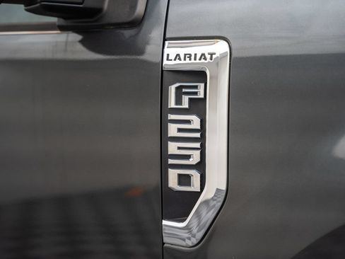 Used 2017 Ford F250 Lariat w/ Chrome Package AWD/4WD image 18