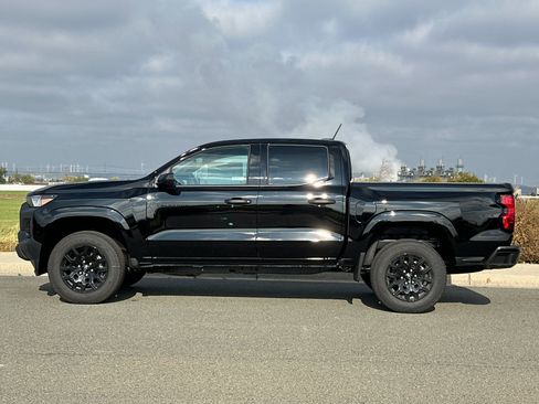 New 2026 Chevrolet Colorado W/T image 7