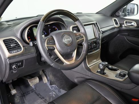 Used 2014 Jeep Grand Cherokee Overland image 28