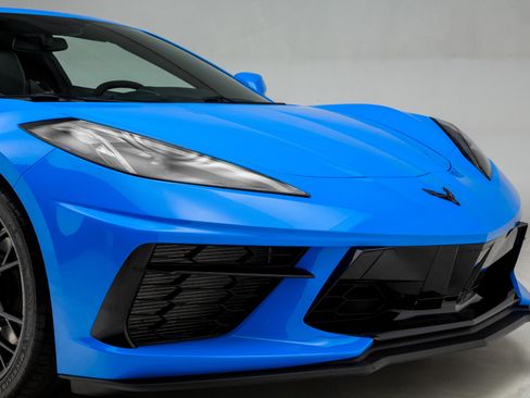 Used 2023 Chevrolet Corvette Stingray Coupe w/ Z51 Performance Package RWD image 26