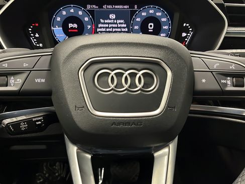 Used 2024 Audi Q3 2.0T Premium w/ Convenience Package AWD/4WD image 16