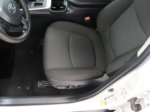 Certified 2025 Toyota RAV4 XLE FWD image 14
