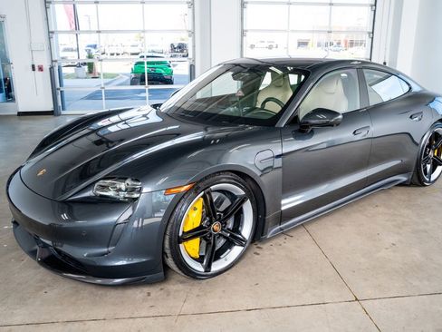Used 2020 Porsche Taycan Turbo image 11