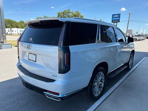 Used 2023 Cadillac Escalade Premium Luxury w/ LPO, Illumination Package RWD image 2