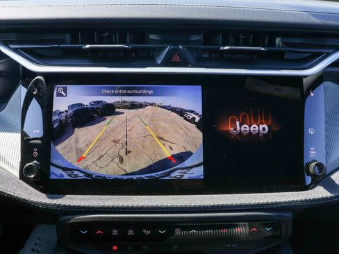 New 2026 Jeep Cherokee Laredo AWD/4WD image 19