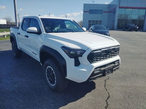 New 2026 Toyota Tacoma TRD Off-Road AWD/4WD image 1