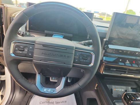New 2025 GMC Hummer EV 3X w/ LPO, Sport Package image 9