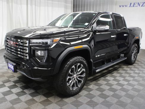 Used 2023 GMC Canyon Denali AWD/4WD image 9