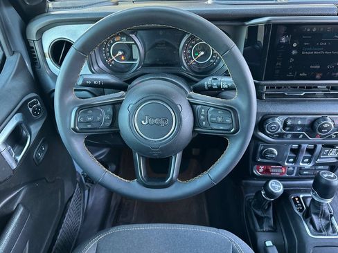 Used 2024 Jeep Wrangler Sport AWD/4WD image 12