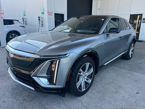 Used 2024 Cadillac Lyriq Tech w/ Driver Assist Package AWD/4WD image 2