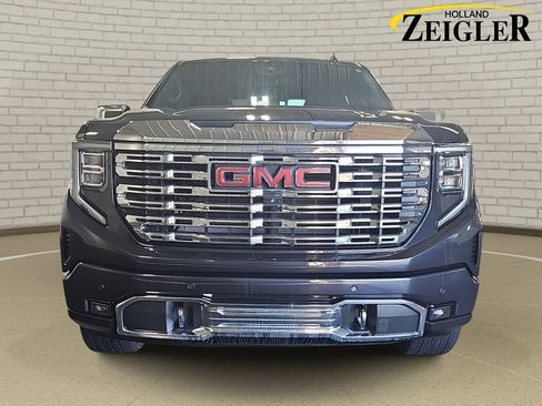 Used 2023 GMC Sierra 1500 Denali w/ Denali Reserve Package AWD/4WD image 2