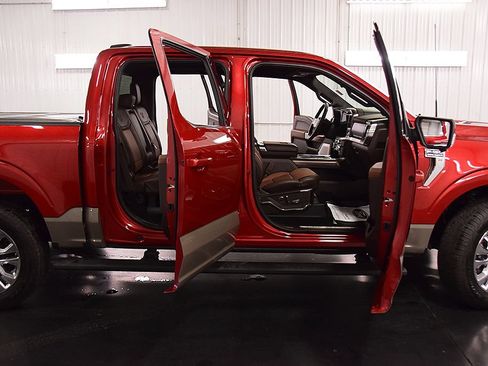 Used 2025 Ford F150 King Ranch AWD/4WD image 37
