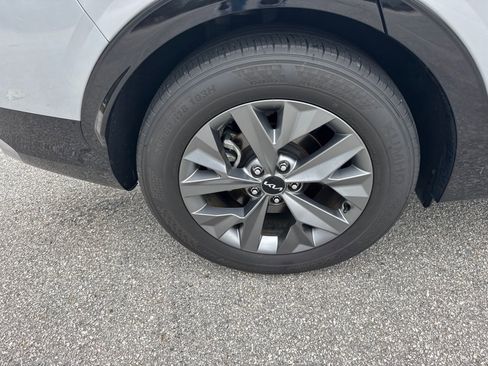 Used 2023 Kia Sportage SX image 17