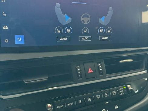 Used 2023 Lexus ES 250 w/ Premium Package AWD/4WD image 35