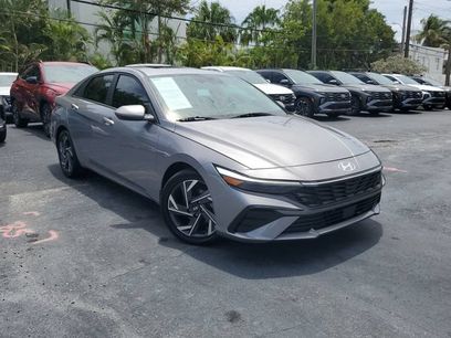 Certified 2025 Hyundai Elantra SEL