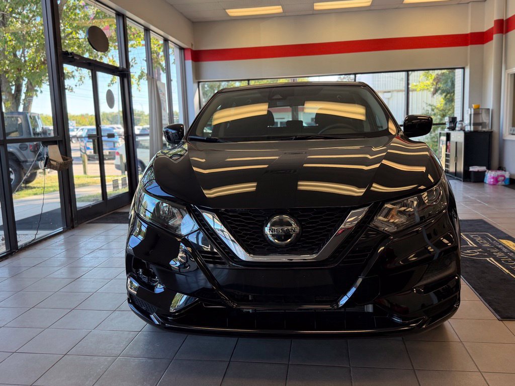 Used 2022 Nissan Rogue Sport S AWD/4WD image 2