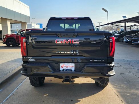 New 2025 GMC Sierra 2500 Denali w/ Denali Reserve Package image 4