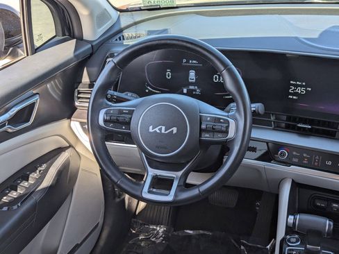Used 2024 Kia Sportage EX image 13