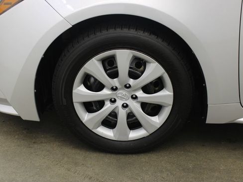 Used 2023 Toyota Corolla LE FWD image 25