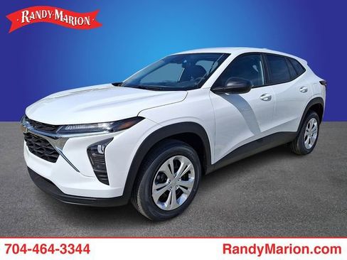 New 2026 Chevrolet Trax LS w/ Driver Confidence Package image 1