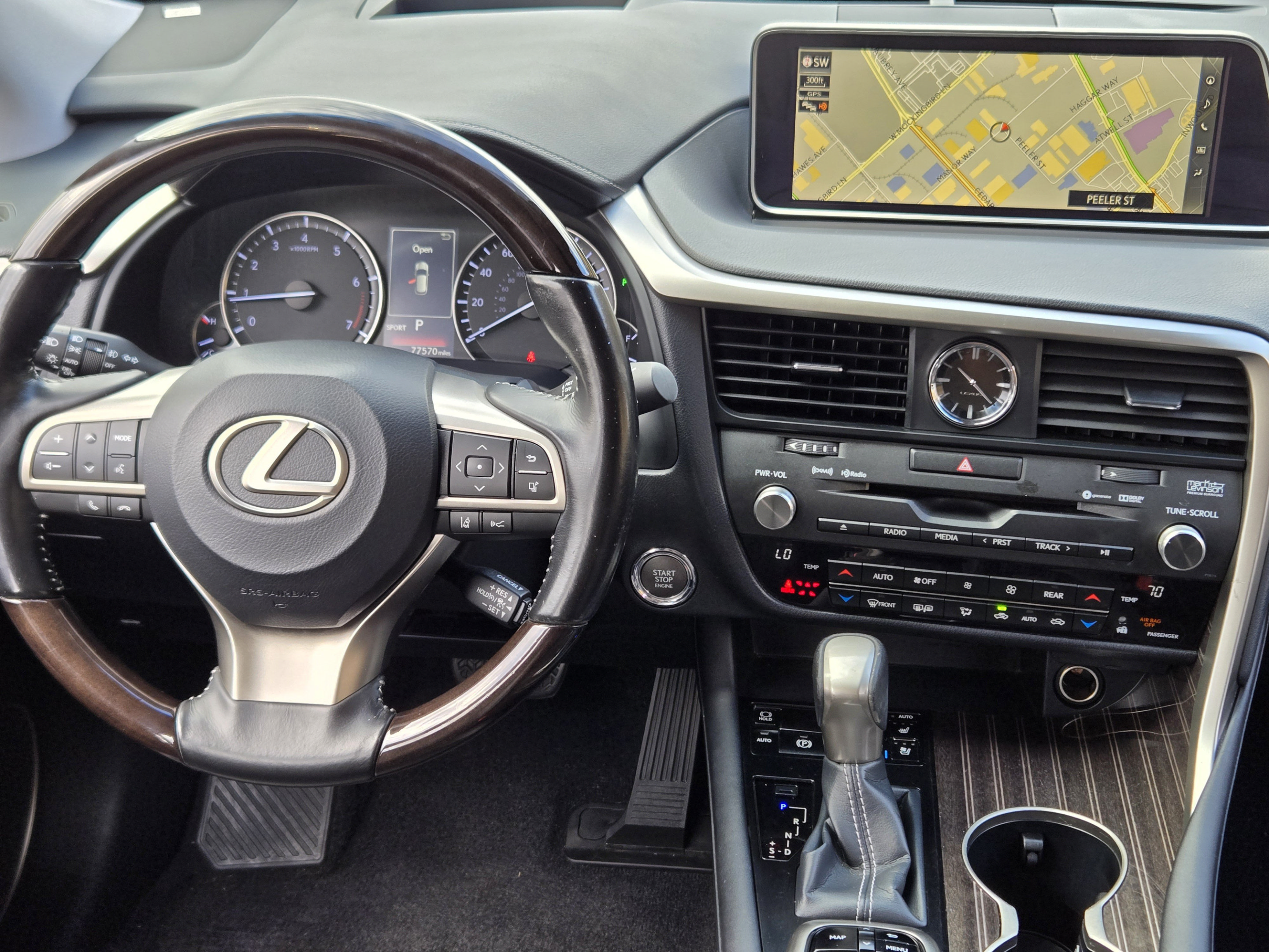 Used 2018 Lexus RX 350L Luxury w/ Accessory Package FWD image 28