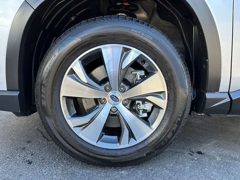 Certified 2025 Subaru Ascent Premium w/ Popular Package #2 image 8