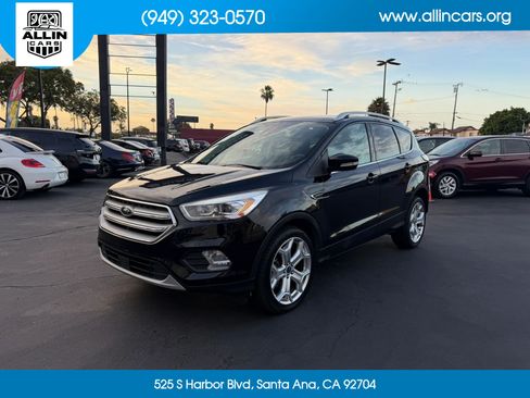 Used 2018 Ford Escape Titanium w/ Ford Safe & Smart Package AWD/4WD image 1