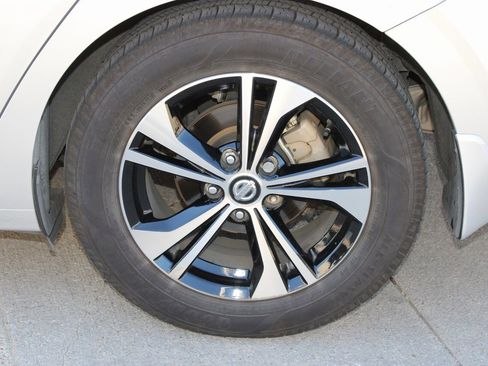 Used 2022 Nissan Sentra SV w/ All-Weather Package image 25