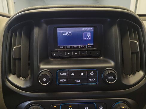 Used 2015 Chevrolet Colorado W/T w/ WT Convenience Package RWD image 25