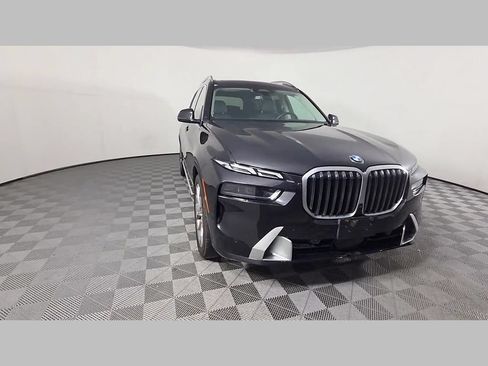 Used 2025 BMW X7 xDrive40i w/ Premium Package AWD/4WD image 51