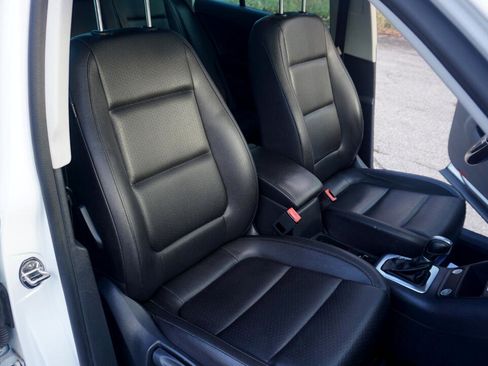 Used 2017 Volkswagen Tiguan Wolfsburg Edition image 21