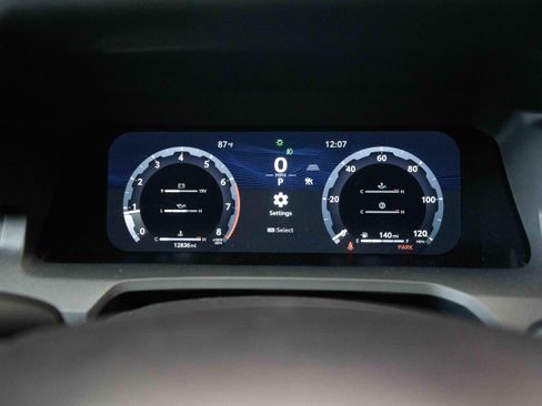 Used 2024 Toyota Tacoma TRD Off-Road AWD/4WD image 16