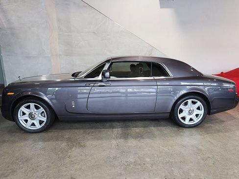 Used 2010 Rolls-Royce Phantom Coupe RWD image 46