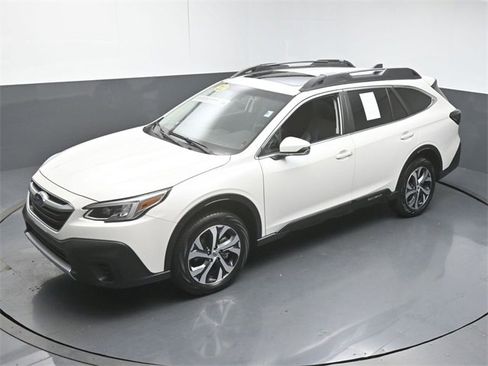 Used 2022 Subaru Outback Limited image 45