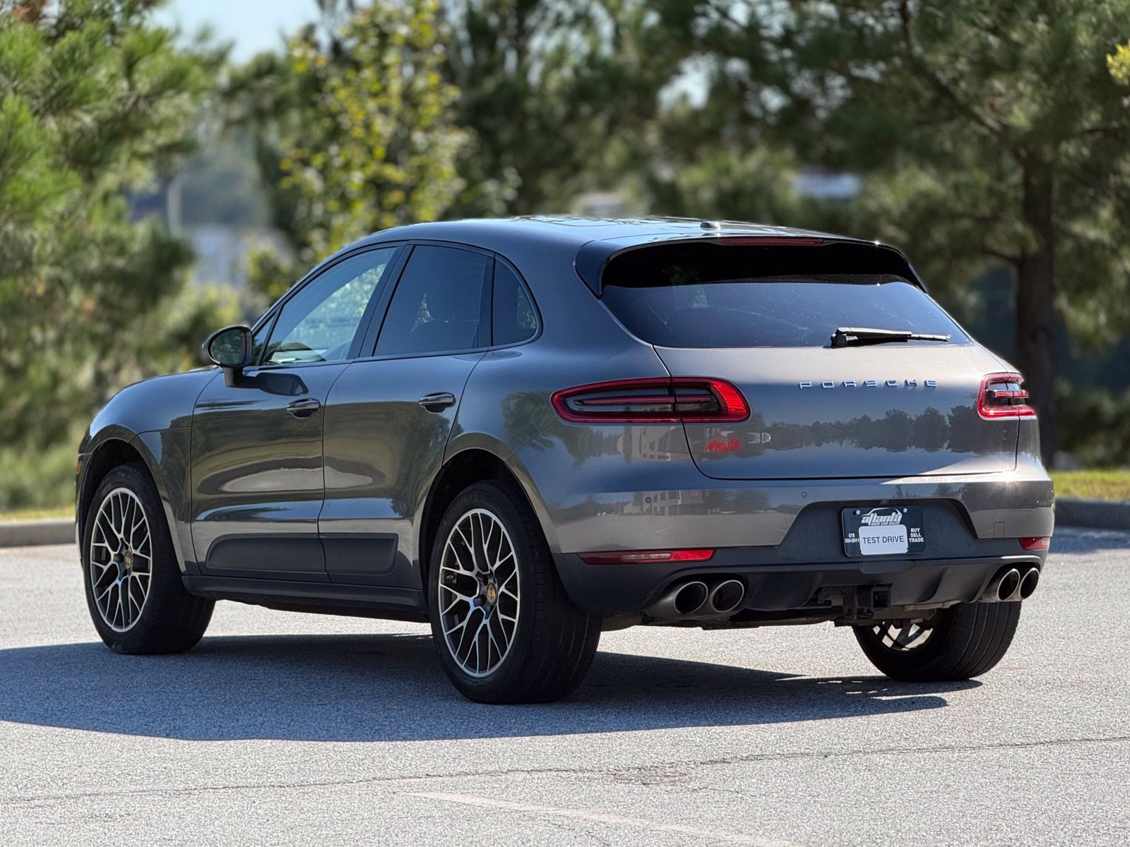 Used 2015 Porsche Macan S AWD/4WD image 10
